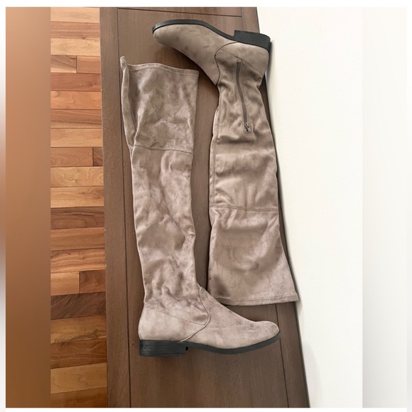 NWOT “Radikal” Thigh-High OTK Boot - Picture 3 of 10